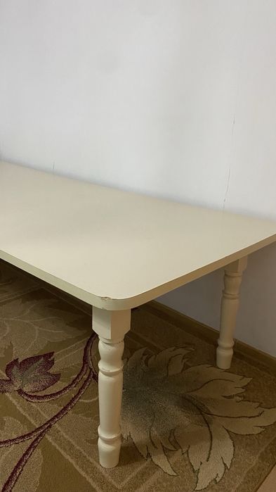 Продам стол