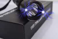 Lanterna LED cu Electrosoc foarte puternic si Laser rosu, Acumulator