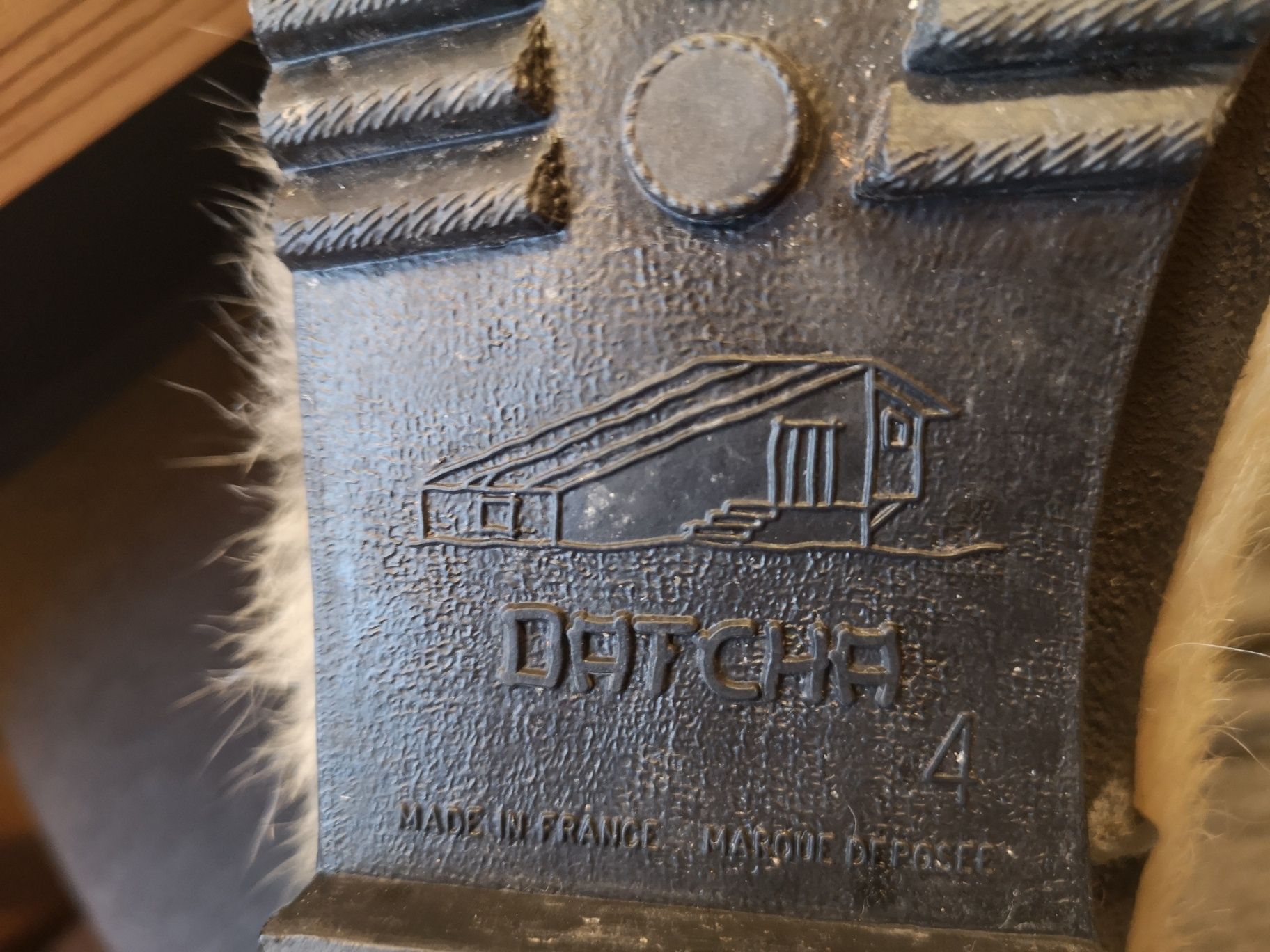 БОТИ, естестврна кожа и косъм, ви тип, френски DATCHA, 37 номер, нови