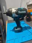 Mașină de înșurubat cu impact Makita DTW1002