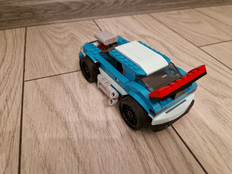 LEGO Creator, 3in1 Masina de curse pe sosea, 31127