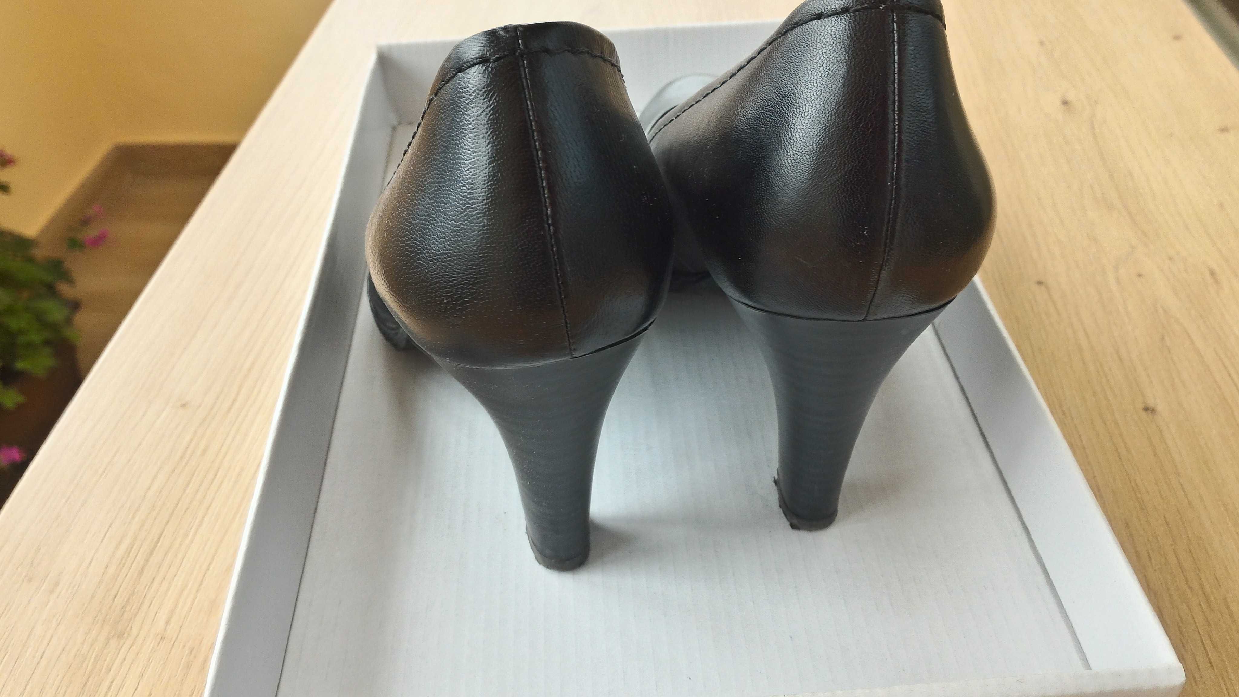 Caprice Дамски обувки с висок ток, естествена кожа