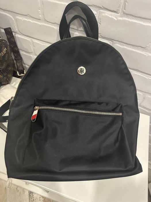 Дамски и мъжки раници,чанти,портмоне