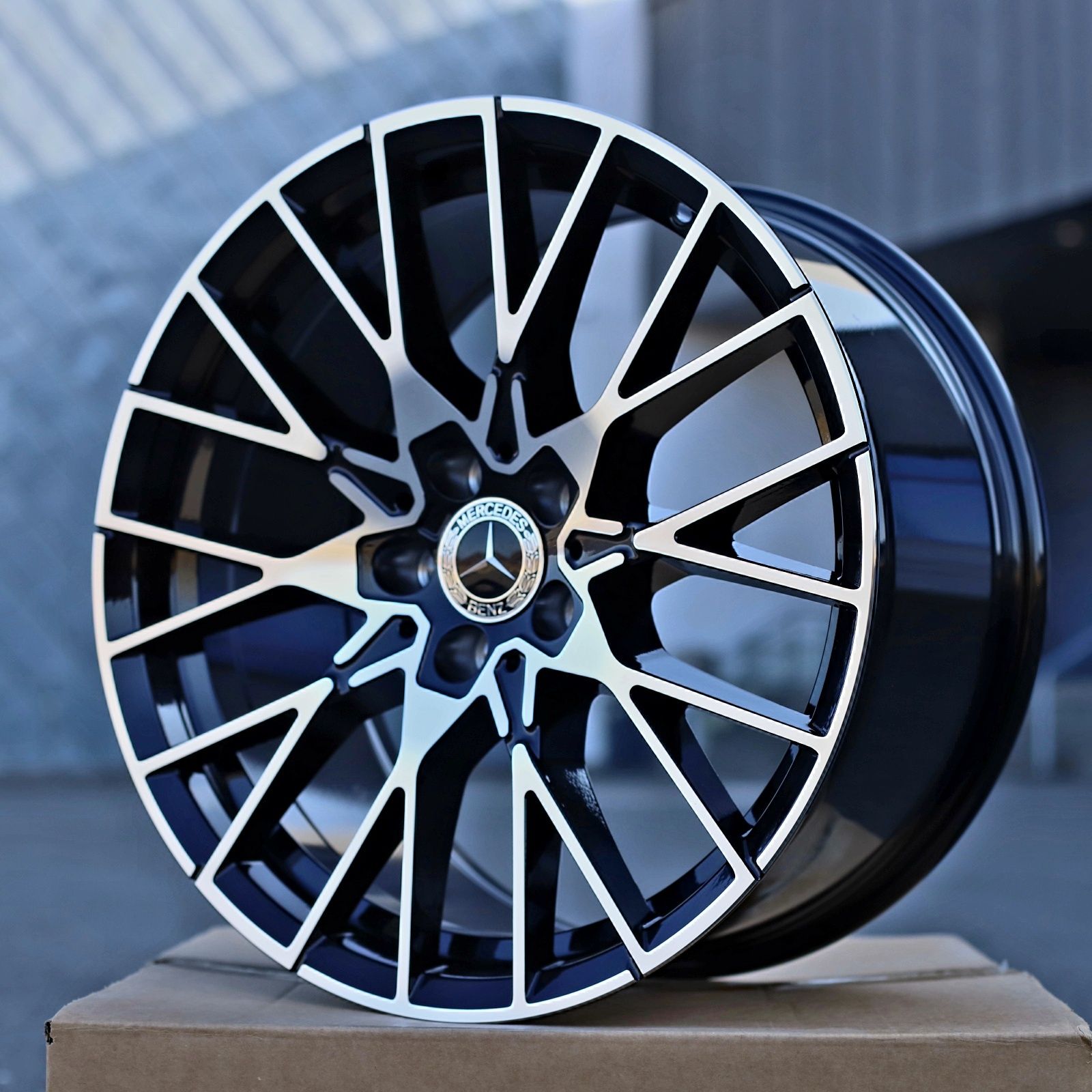 Jante Mercedes R 19