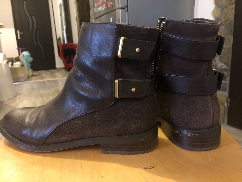 Victoria’s Secret 100% originali, piele naturala, marimea 36