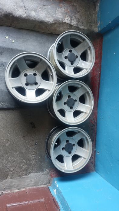 Диски 4×100 арбузы ровные редкие