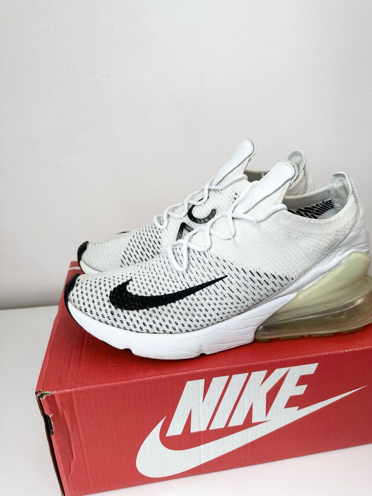 Nike Air Max 270 Flyknit (40) Маратонки