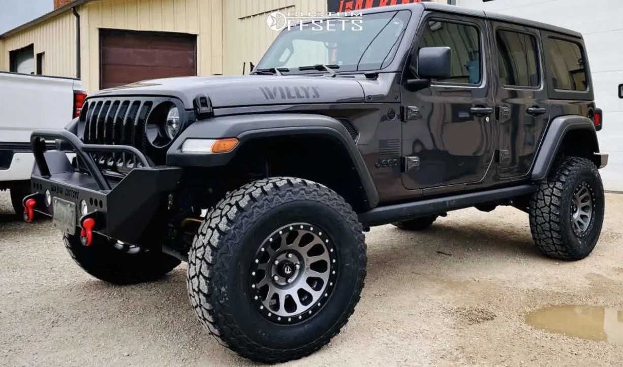 17" Off Road Джанти Fuel Jeep Gladiator Wrangler Cherokee Durngo Journ