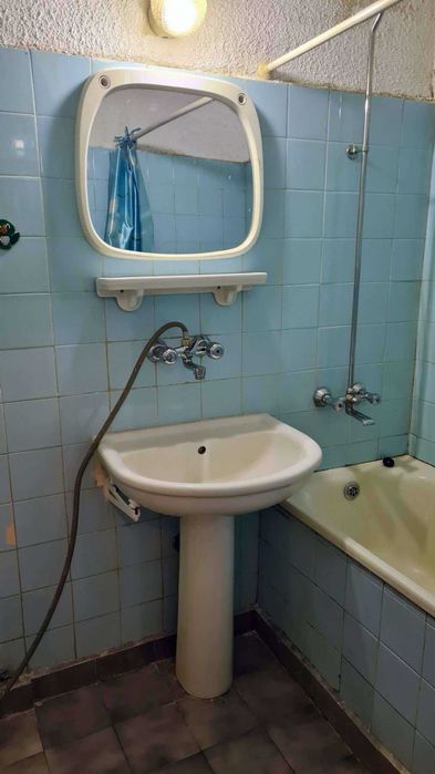 Дава се под наем Тристаен апартамент в София, Младост 1 - 80 кв.м за 648.21 € - Снимка #11