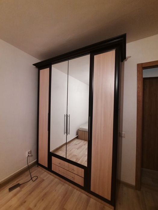 Продам шифонер и кровати