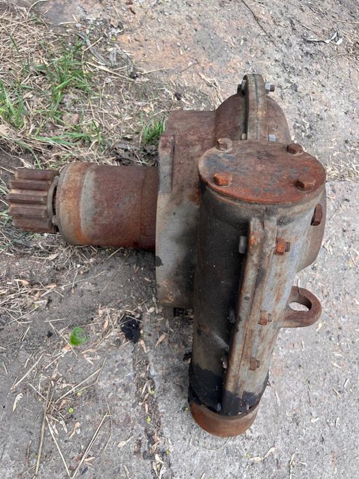 Продам редуктор поворотный от СМК 7