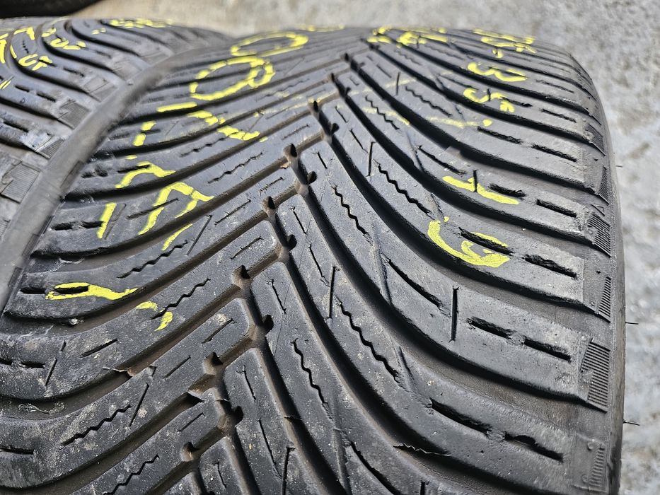 235 35 19 m+s maxis allseason