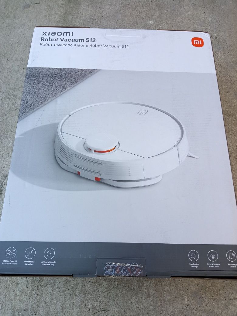 Robot aspirator cu spălare Xiaomi S12, sigilat