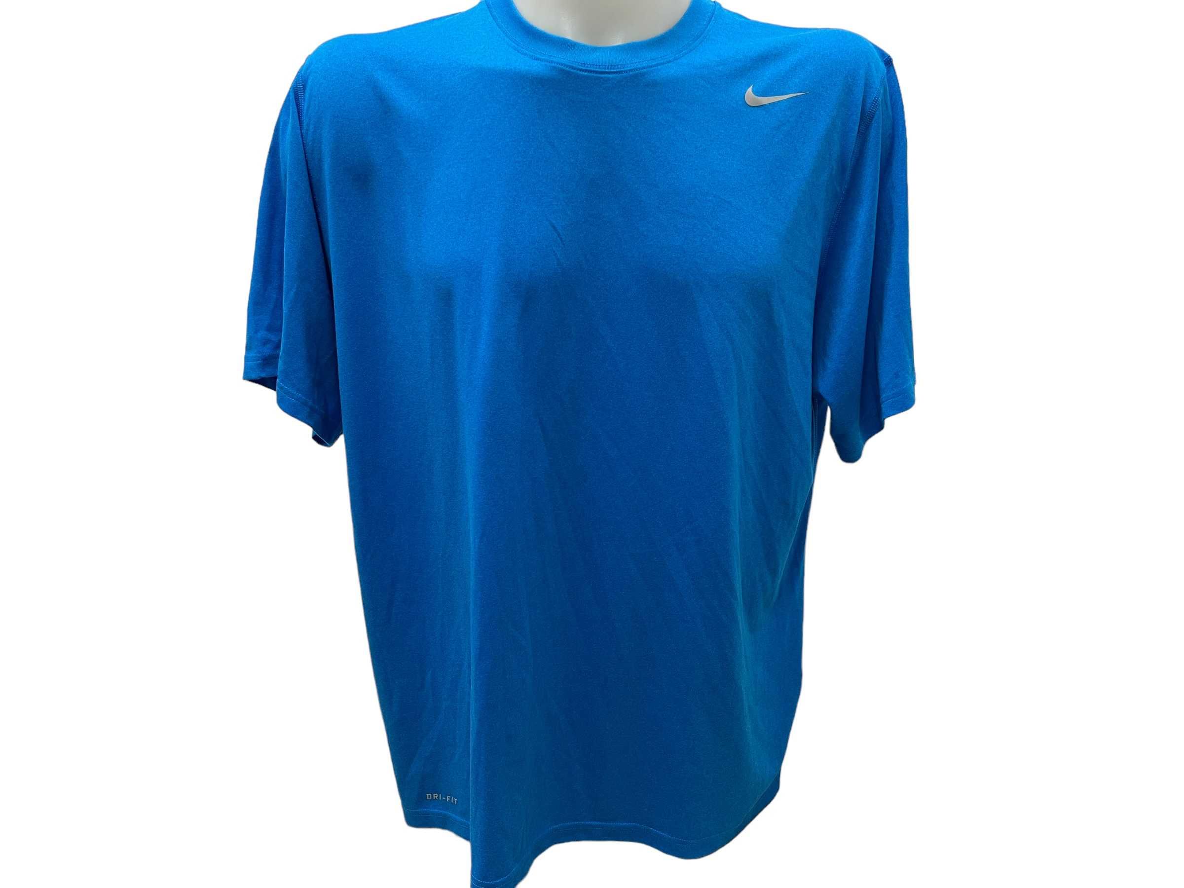 Мъжка тениска NIKE размер XL синя