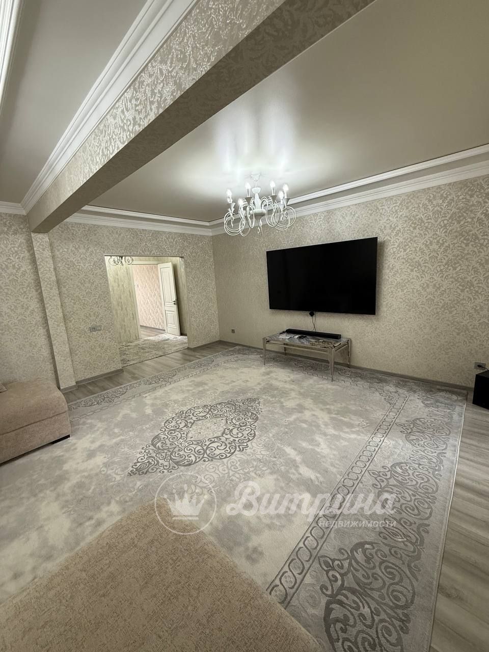 Продается 4 комнатная квартира