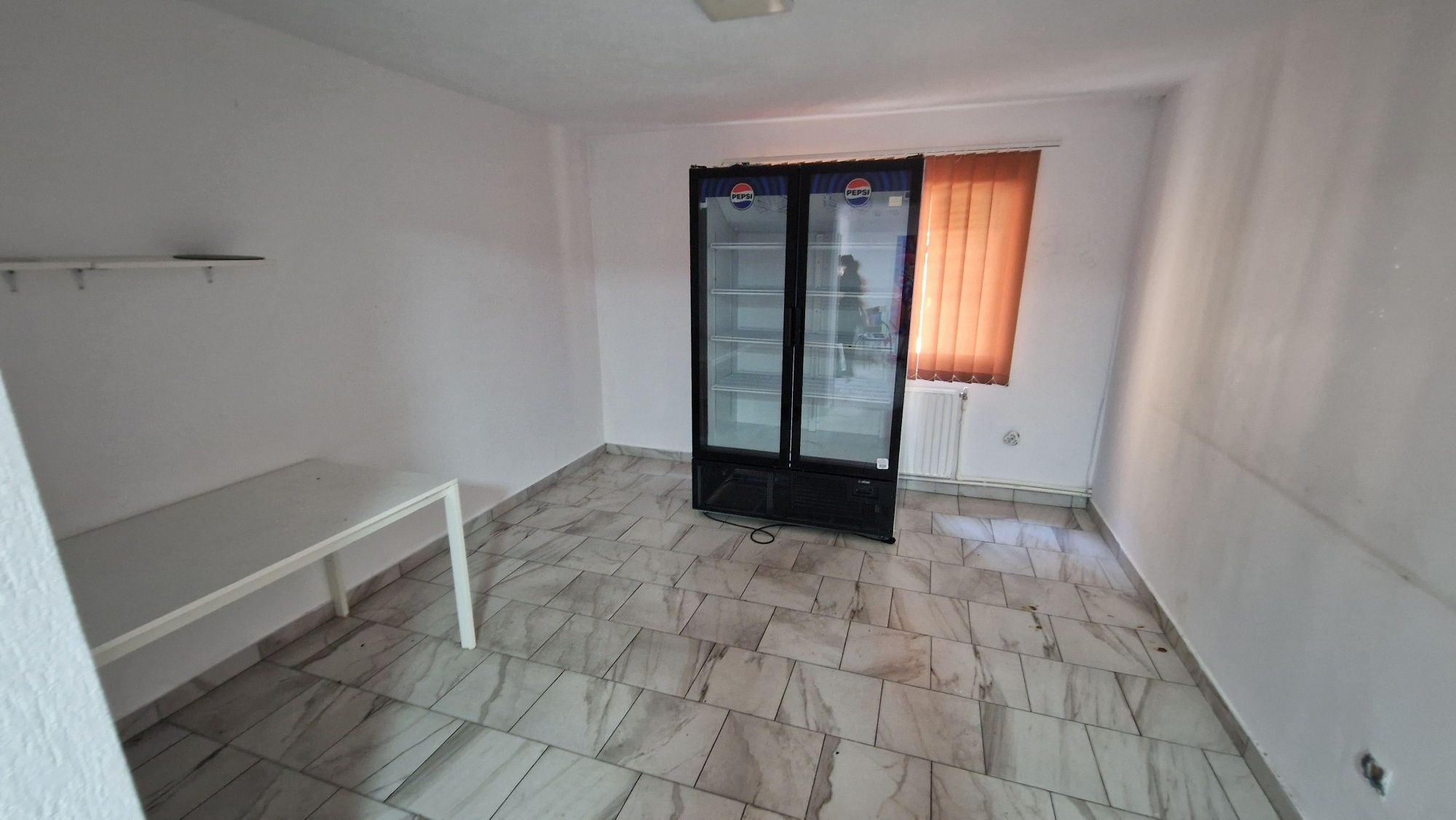 Apartament 3 camere sau spatiu comercial