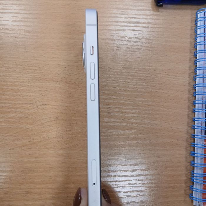 Iphone 13 yonkusi 71 %.  Karobka dakument bor.  128 GB. Ochilmagan