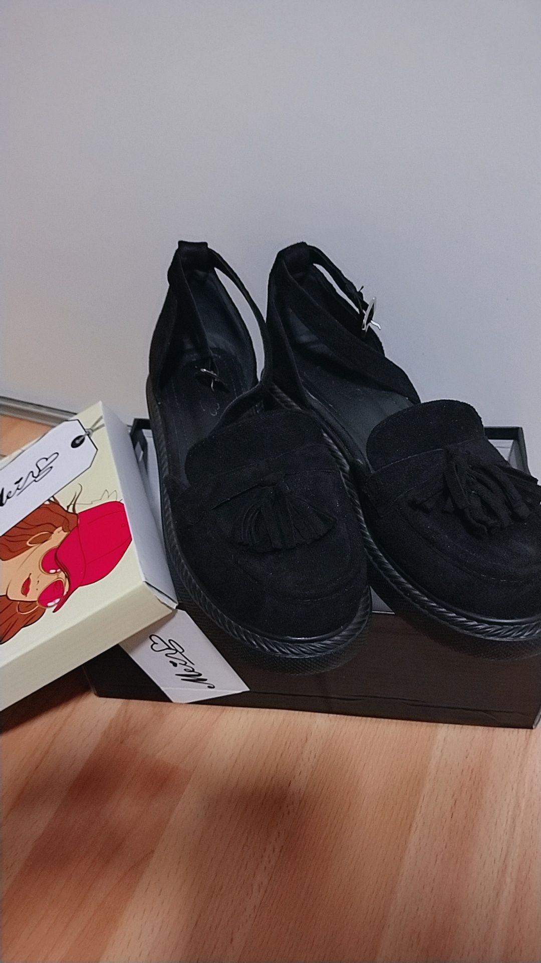 Vând pantofi casual mărimea 37