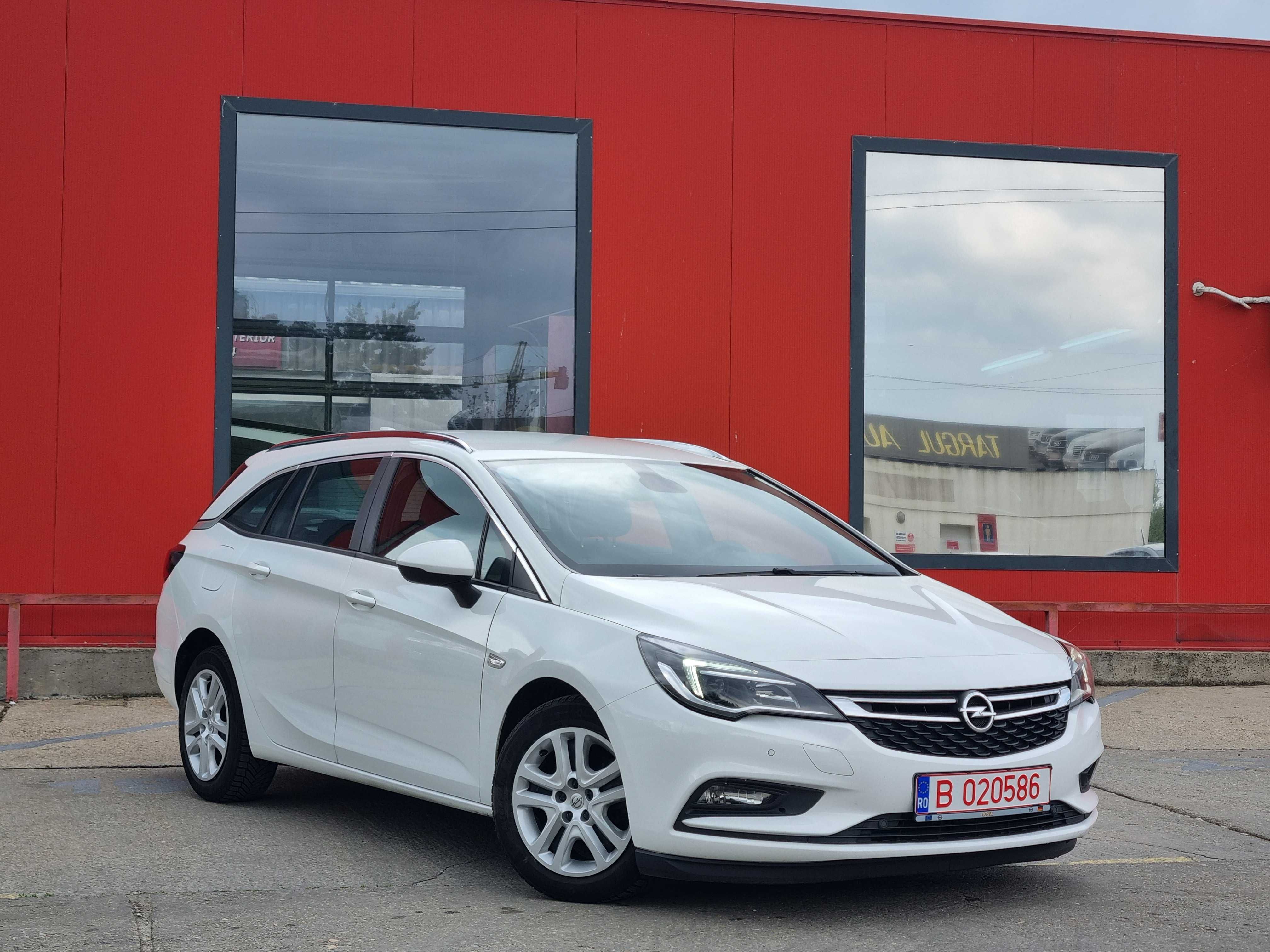 Opel Astra K Gold Edition +