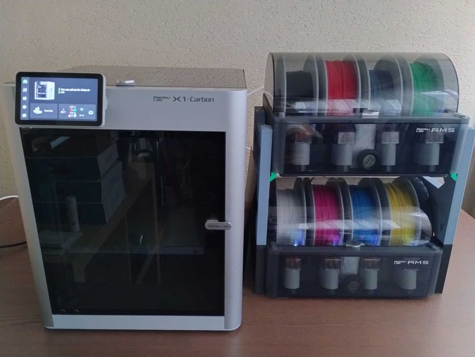 Bambu Lab X1-Carbon + 2x AMS + 8 Role Filament - Stare Excelenta