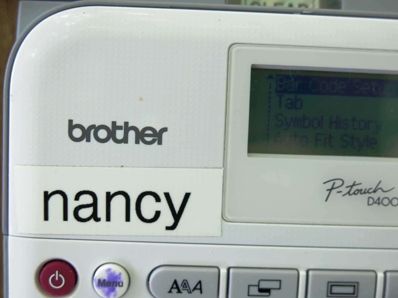 Професионален етикетен принтер Brother PTD400