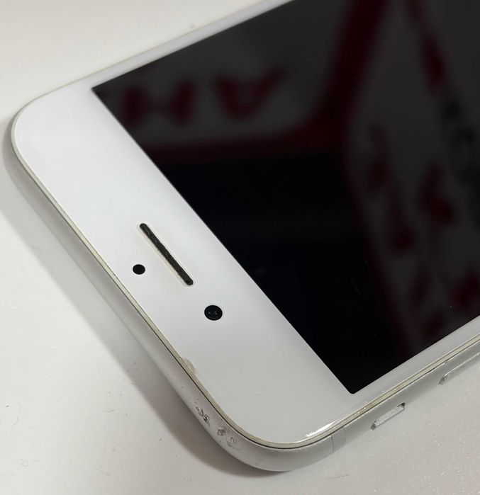 Продавам Apple iPhone 8 64GB