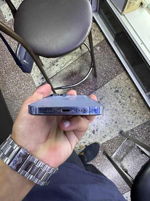 iPhone 13 pro srochna sotiladi