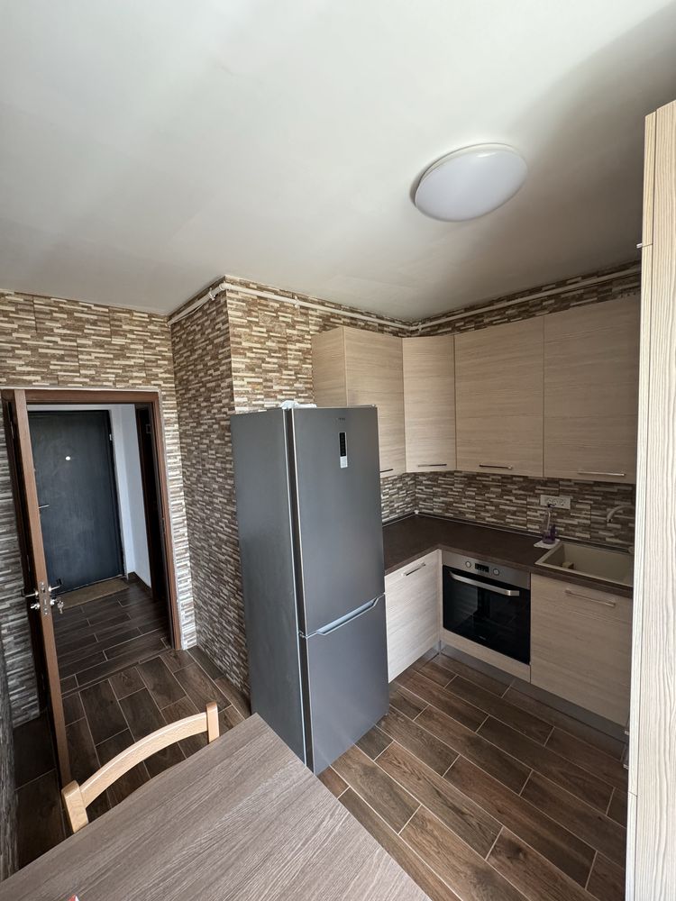 Persoana fizica vand apartament 2 camere in Ansamblu Noir