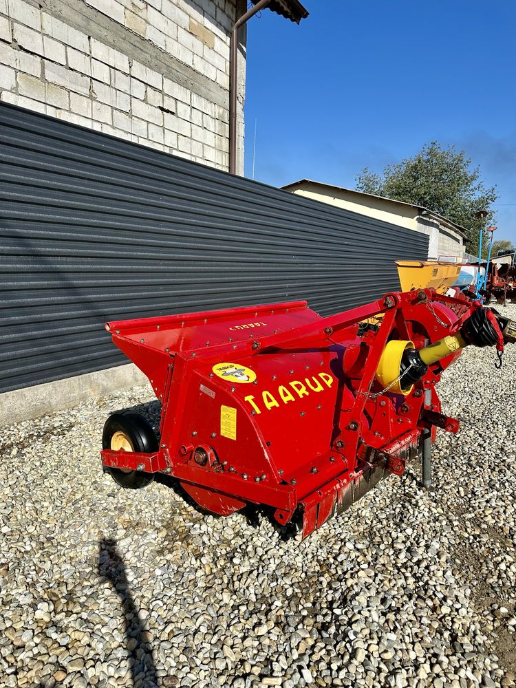 Tocatoare Taarup 1,50 m stare ca nou resturi vegetale