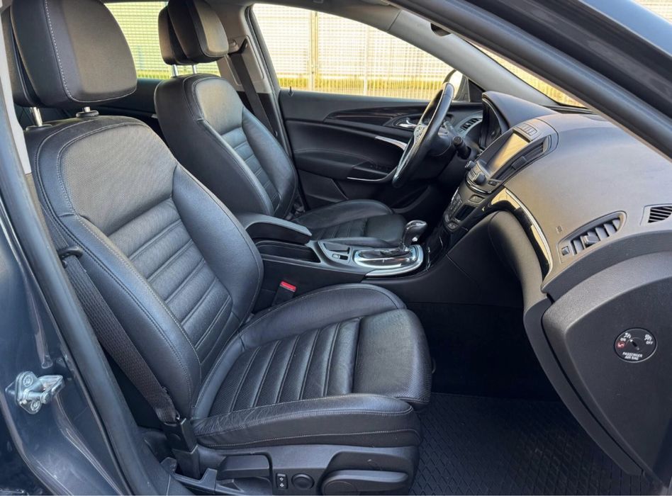 Vand opel insignia 1.6 cdti revizie efectuata si distributie schimbata