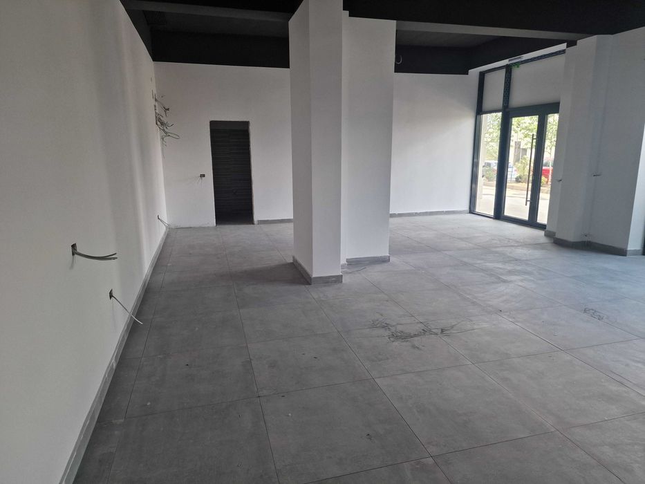 Spațiu comercial  NOU