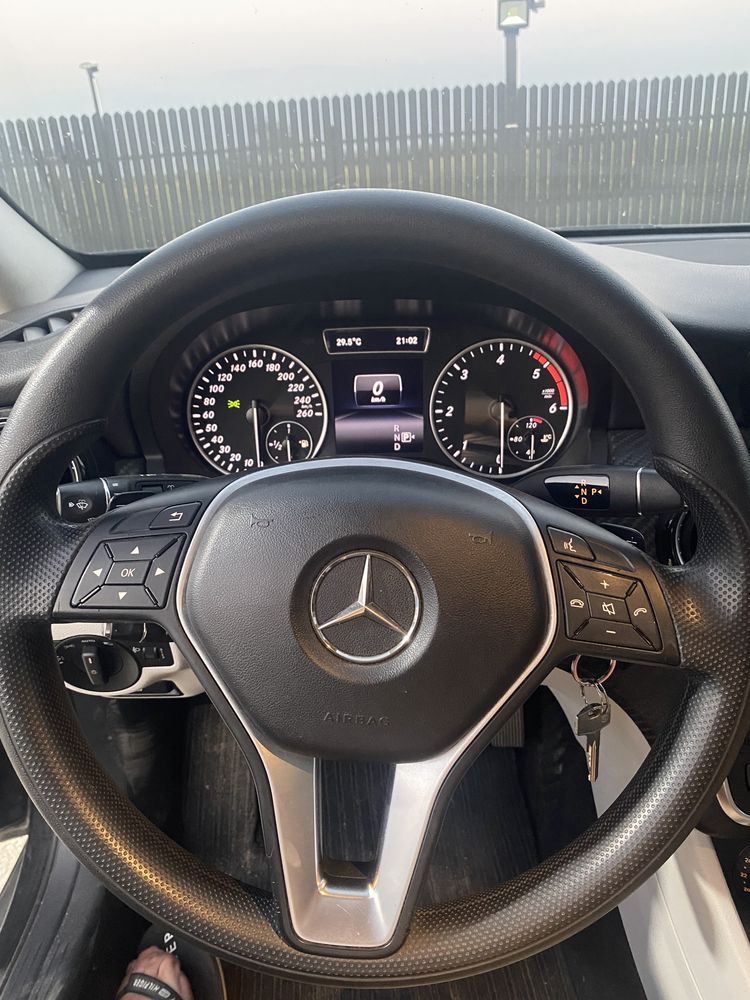 Mercedes GLA  4 Matic(4x4)