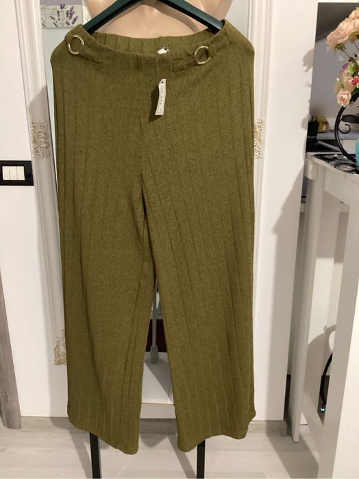Pantaloni tricot noi,evazati xl Anglia