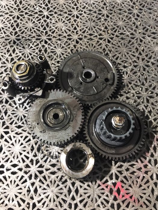 Pinioane distributie renault master 2.5 DCI pinion opel movano