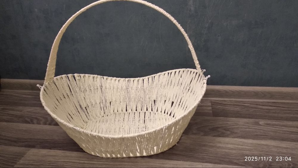 Продам корзину в отличном состоянии