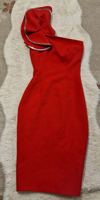 Vand rochie Bianca Drăgușanu