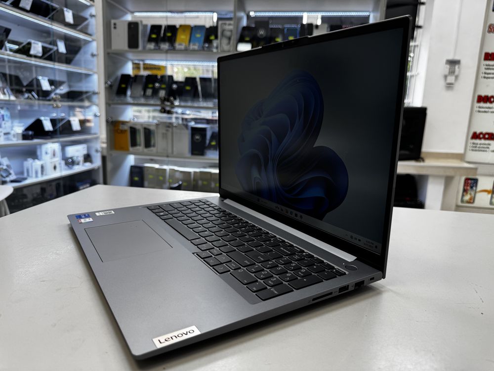 Lenovo ThinkBook 16 G6 Nou