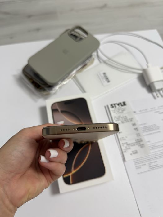 Telefon Apple iPhone 16 Pro Max, 256GB, 5G, Desert Titanium GARANTIE