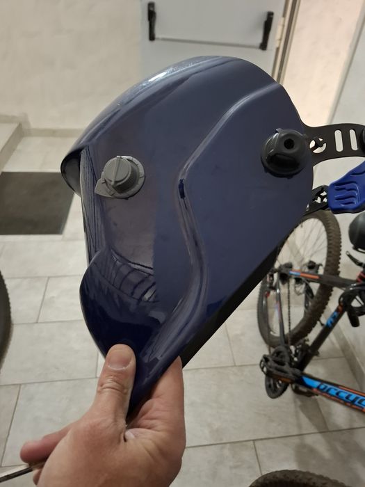 Masca de sudura noua