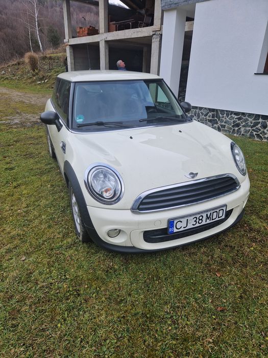Mini Cooper One 2011