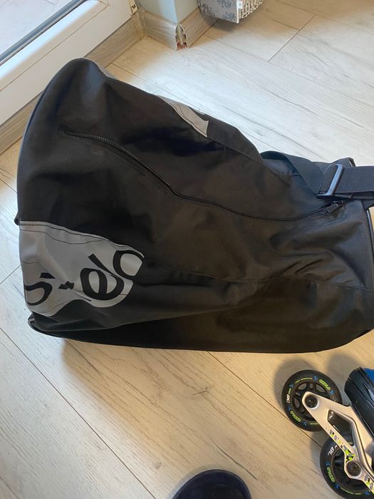 Ролери, протектори и чанта