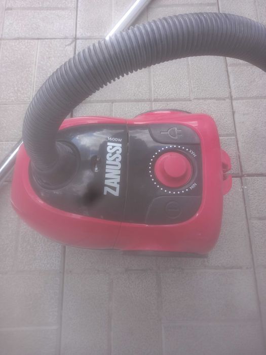 Мощна прахосмукачка Zanusi