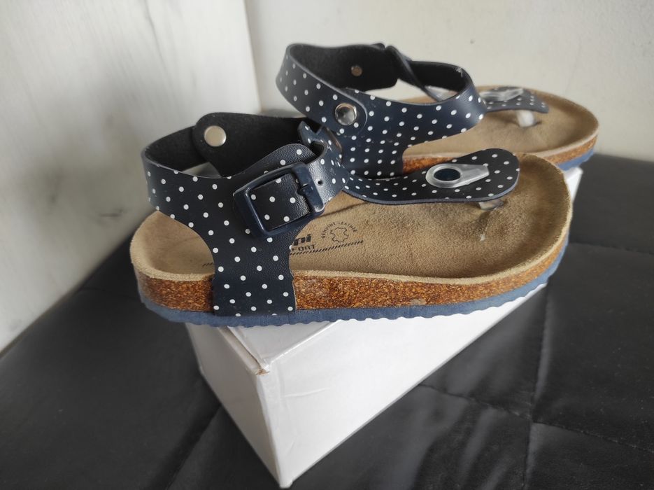 Сандали за момичета