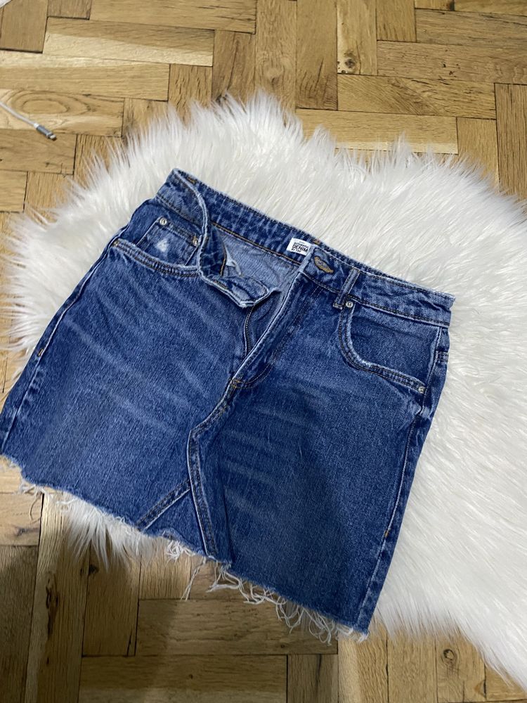 Zara къси панталонки и пола