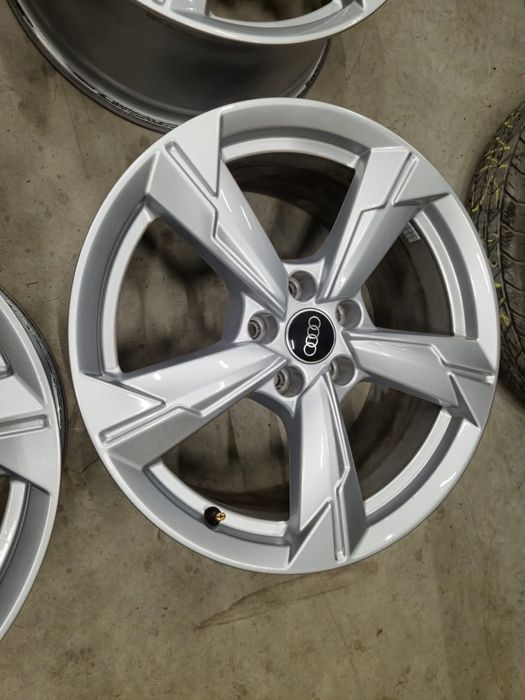 Jante Audi A6 C8 C7 C6 Q5 A4 R18 originale stare impecabila