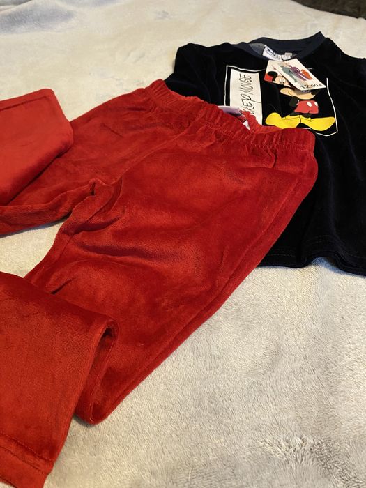 Pijama noua Mickey 4Y