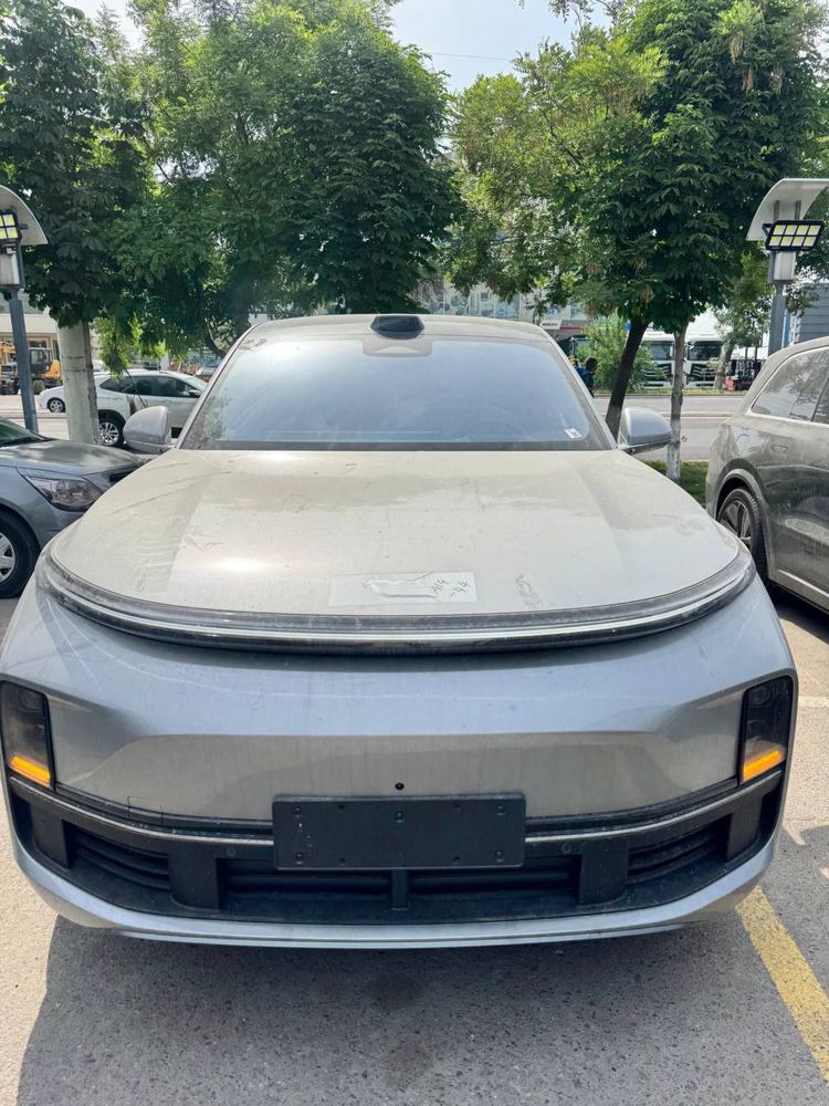 Li L7 Ultra Silver