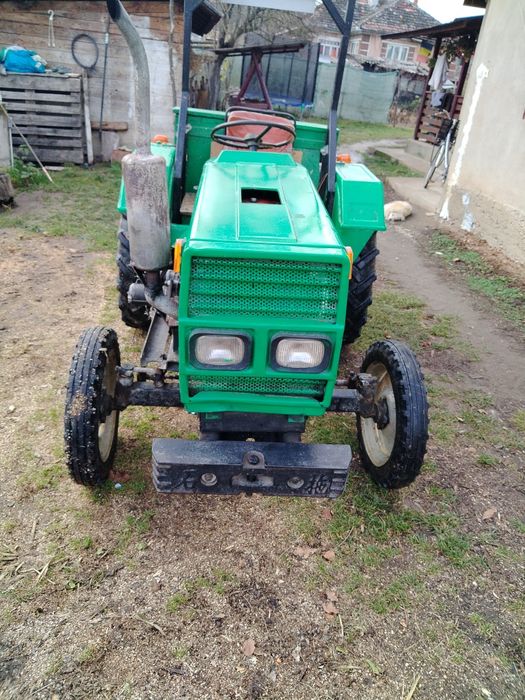Vând tractor 20 cp