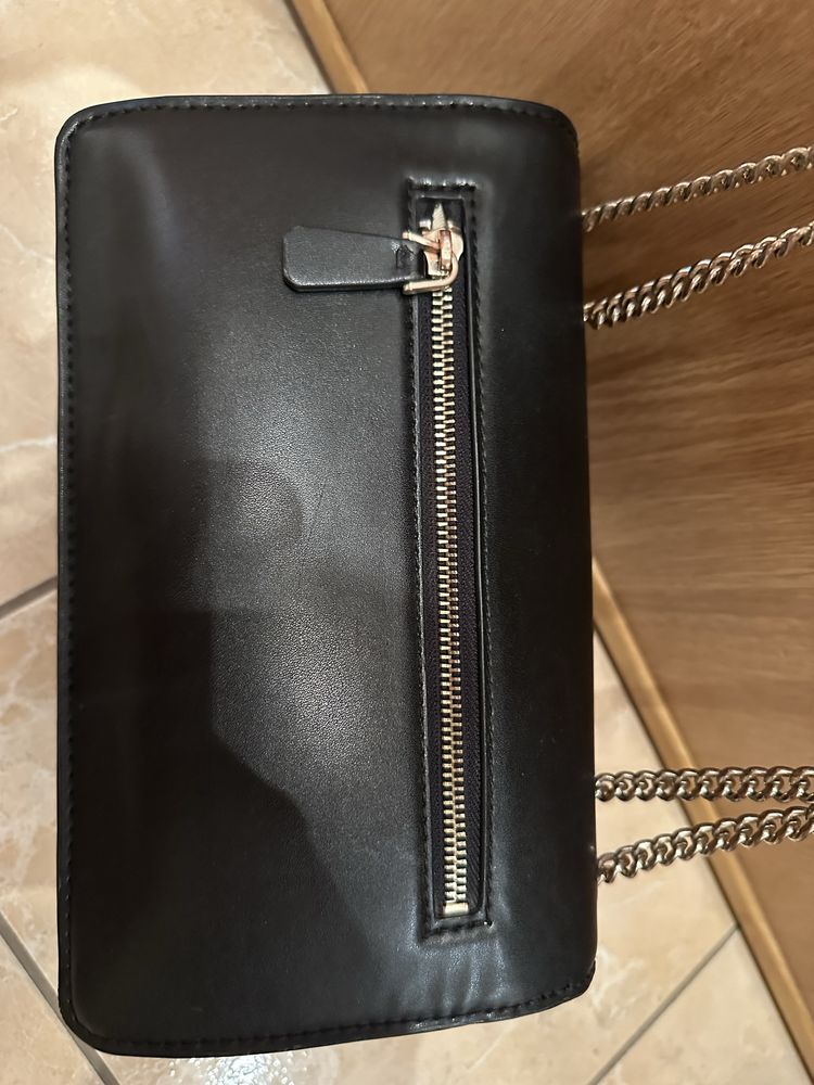 Оригинална чанта guess