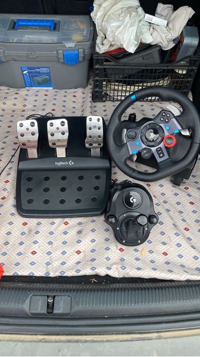Set gameing volan pedale schimbator scaun cabluri etc